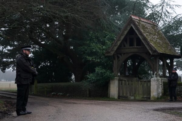 andrew2 wood cottage guard